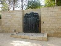 9.Tag, 01.11.2013: Holocaust-Gedenkstätte 