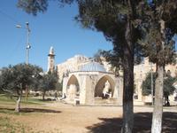 muslimische Bauten umsäumen einen Teil des Tempelberges