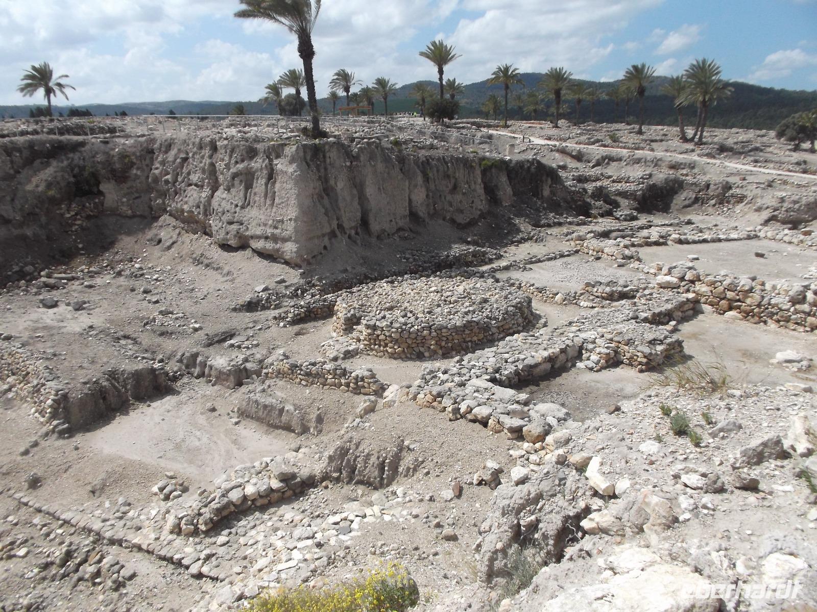 Ausgrabungshügel von Megiddo