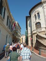 Und wieder einmal wird es Zeit, dass Sie sich anstrengen dürfen. Suchen Sie auf diesem Bild unsere Reiseleiterin Franca.