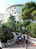 Auf dem Weg zum Casino von Monte Carlo kamen wir an dem berühmten Hotel de Paris vorbei.