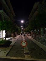 Zurück in Diano Marina war die laue Nacht wieder wie geschaffen für einen kleinen Spaziergang. Hier ein Teil der Fußgängerzone.