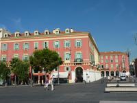 Die großen Plätze in Nizza waren an diesem Tag erstaunlich leer. Umso besser für Fotografen.