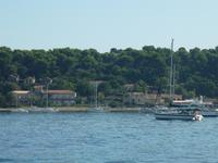 Hier gab es einige mehr Häuser am Strand. Die Insel Sainte-Marguerite ist ja auch etwas größer.