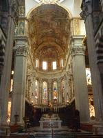 Dieses Bild zeigt das hintere Ende der Kathedrale. Wunderbar erhalten waren die schönen Bilder an der Kirchendecke.