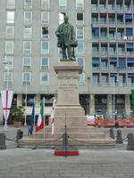 Raffaele Rubattino gründete 1835 eine Schifffahtsgesellschaft in Genua, die zum Vorreiter für die Kolonialisierungsbestrebungen Italiens wurde. Mit diesem Denkmal wird ihm in Genua gedacht.
