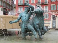 Skulpturbild des Brunnens in Nizza
