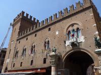 Ferrara Rathaus
