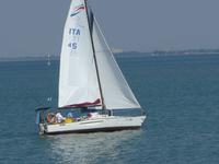 Segelboote in der Lagune - Fahrt nach Venedig