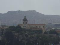 Tag 4 - 1 - Blick von Altstadt auf Wallfahrtskirche Nostra Signora di Bonaria