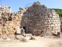 Tag 7 - 1 - Besichtigung der Nuraghe Palmavera (3)
