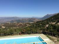 Ausblick von Orgosolo auf die sardischen Berge