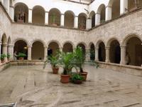 Alghero - Kreuzgang der Franziskuskirche