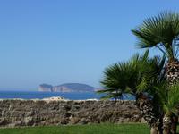 Alghero - Blick von der Stadtmauer zum Capo Caccia