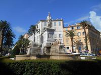Ajaccio (Place Foch - Löwenbrunnen mit Marmorstatue Napoleons)