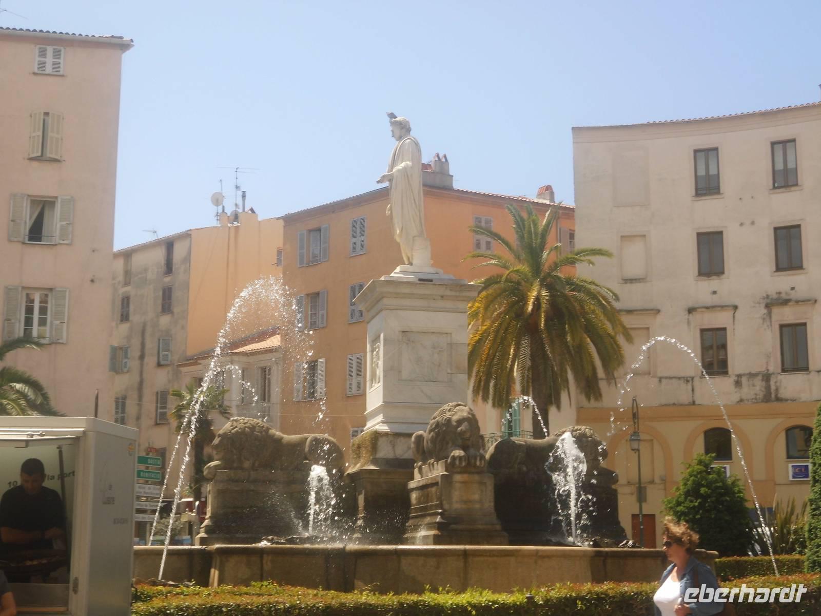 Napoleonstatue am Löwenbrunnen, Ajaccio