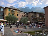 ... und vor der Rückreise etwas ausruhen am alten Hafen von Malcesine.