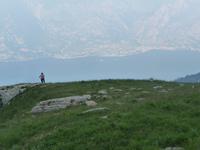 Blick über den Gardasee nach Limone.