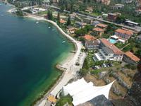 ... auch dieses ist noch Malcesine mit Strandpromenade von der Burg aus gesehen.