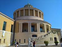 Santuario della Madonna di Lourdes  -  Kloster hoch über Verona.