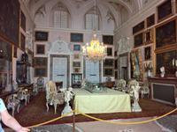 Im historischen Saal.