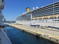 Einfahrt in Korfu-Stadt