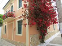 Im Bergdorf Makrabes