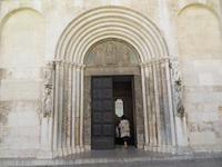 Portal der Domkirche der Heiligen Anastasia