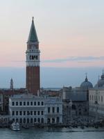 0045 Kreuzfahrt AIDAvita - Adria- Auslaufen aus Venedig - Blick zum Campanile