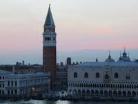 0047 Kreuzfahrt AIDAvita - Adria - Auslaufen aus Venedig - Blick zum Campanile