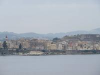 0081 Kreuzfahrt AIDAvita - Adria - Einlaufen in Korfu - Blick auf die Stadt