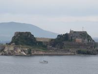0084 Kreuzfahrt AIDAvita - Adria - Einlaufen in Korfu - Blick auf die Festung
