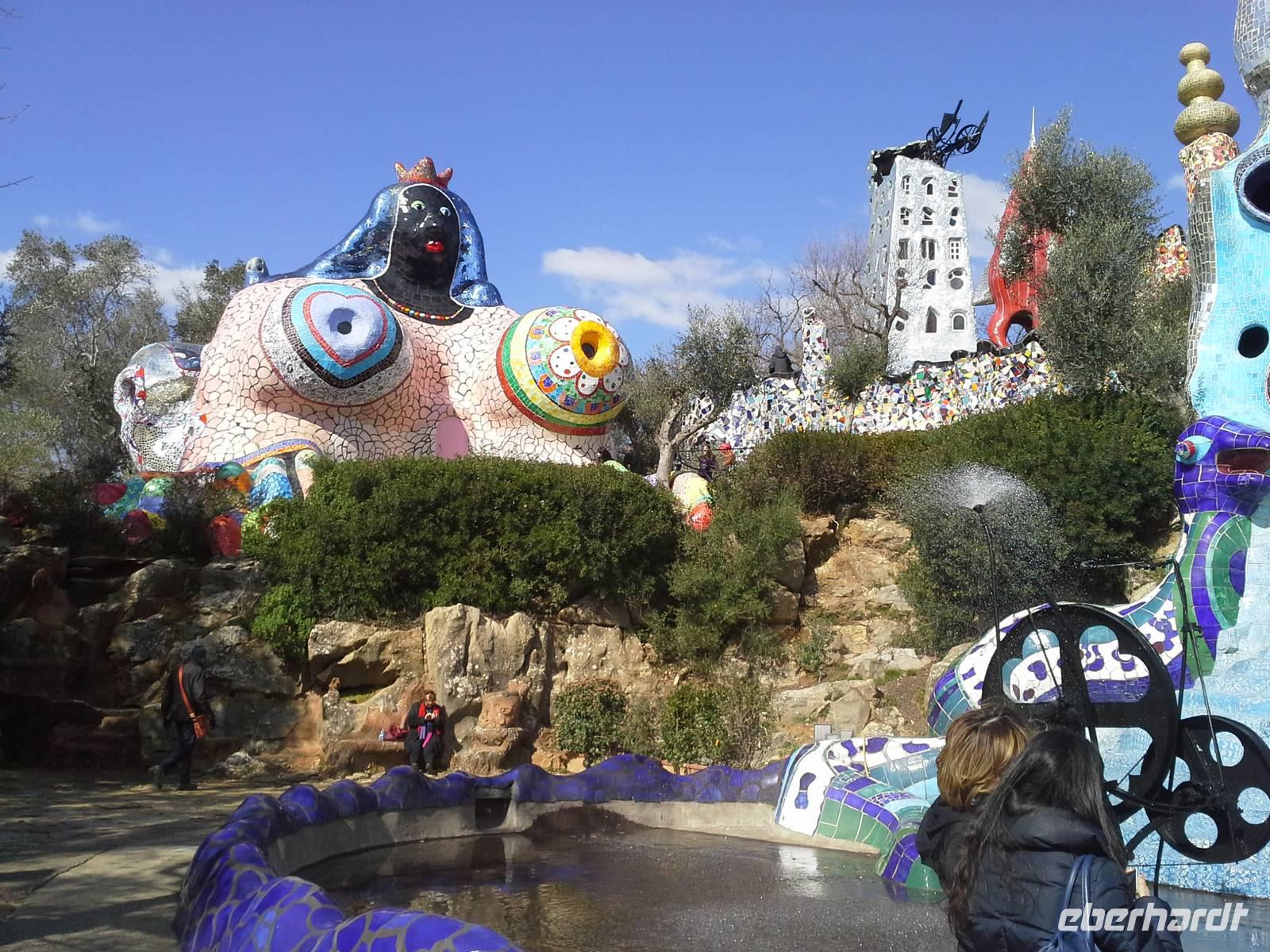 Tarotgarten von Niki de Saint Phalle und Team bei Capalbio, Kaiserin