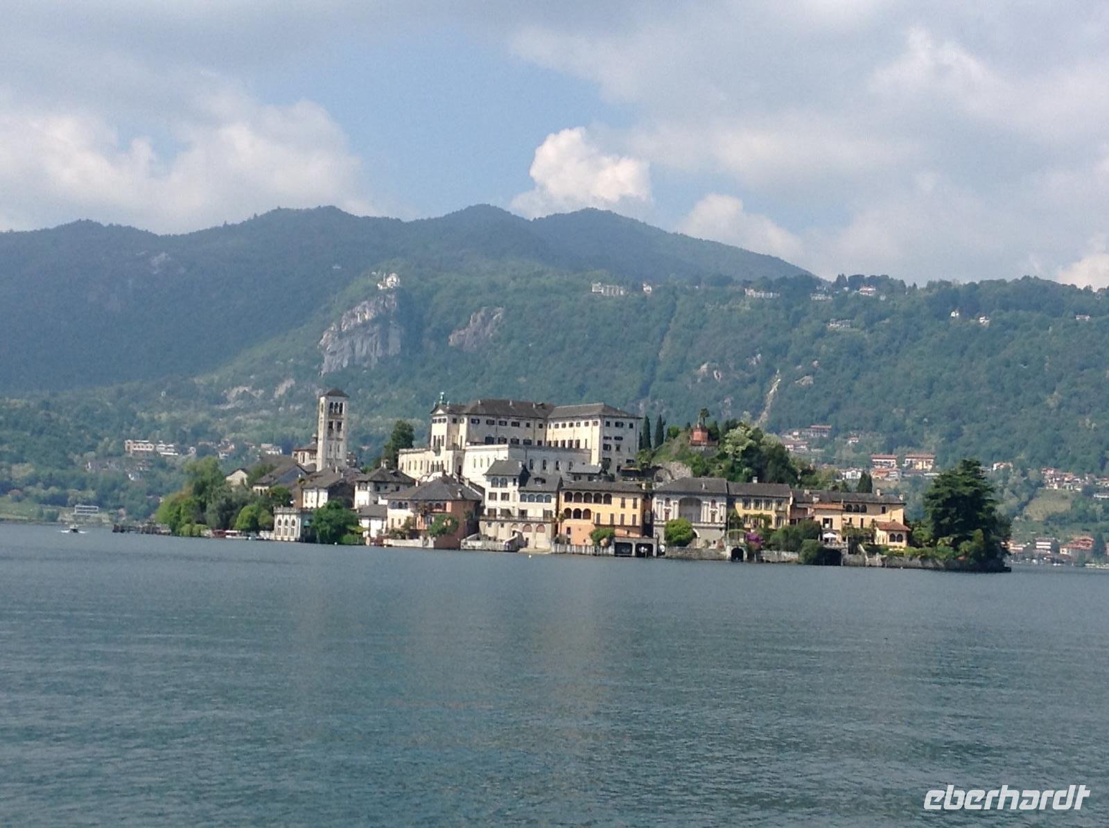 San Giulio von Orta aus