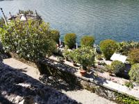 Blick auf die Terrassen nach unten.