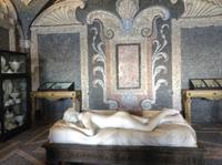 schlafende Venus in der Grotte