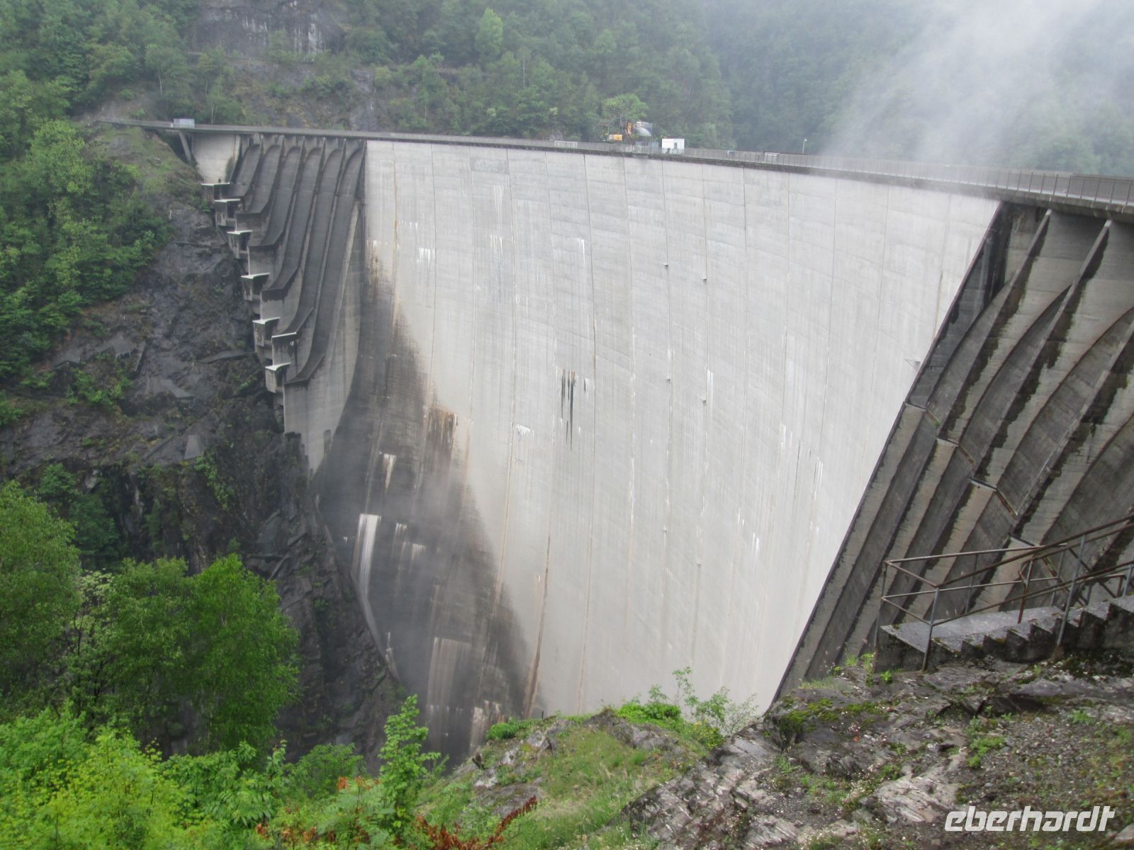 Staudamm im Verzascatal