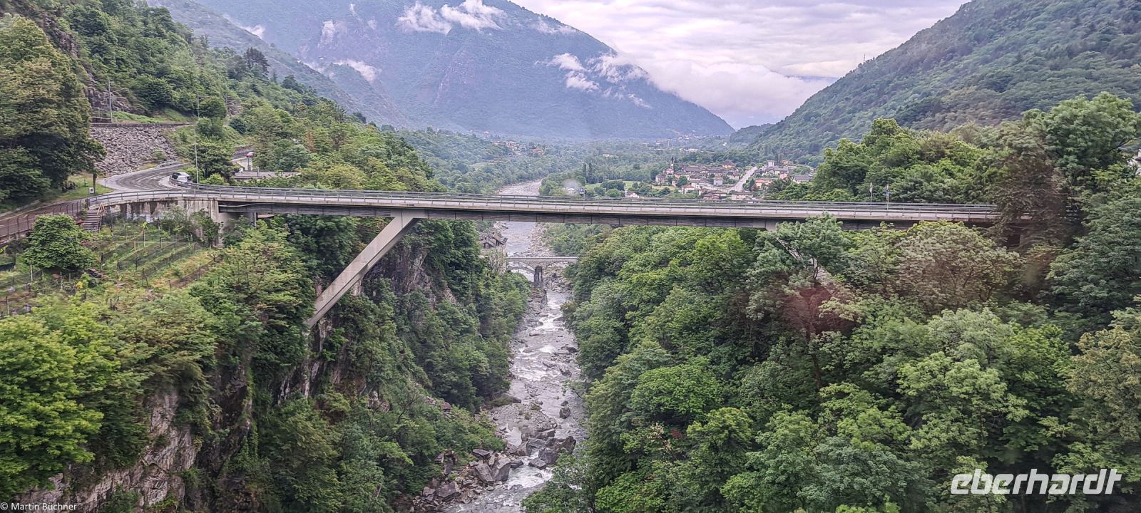 Centovallibahn - von Locarno (Tessin, Schweiz) nach Domodossola (Piemont, Italien)