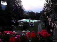 Unser Pool am Abend