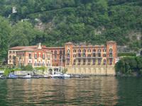 am Comer See