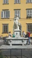 Lucca (Piazza del Salvatore)