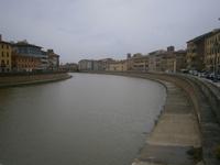 Der Arno in Pisa