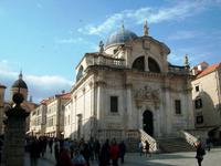 0366 Dubrovnik, Dom