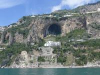 Blick auf Amalfiküste vom Boot aus 