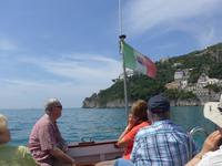 Bootsfahrt mit Blick auf die Amalfiküste