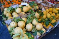 frisches Obst, wohin man schaut...