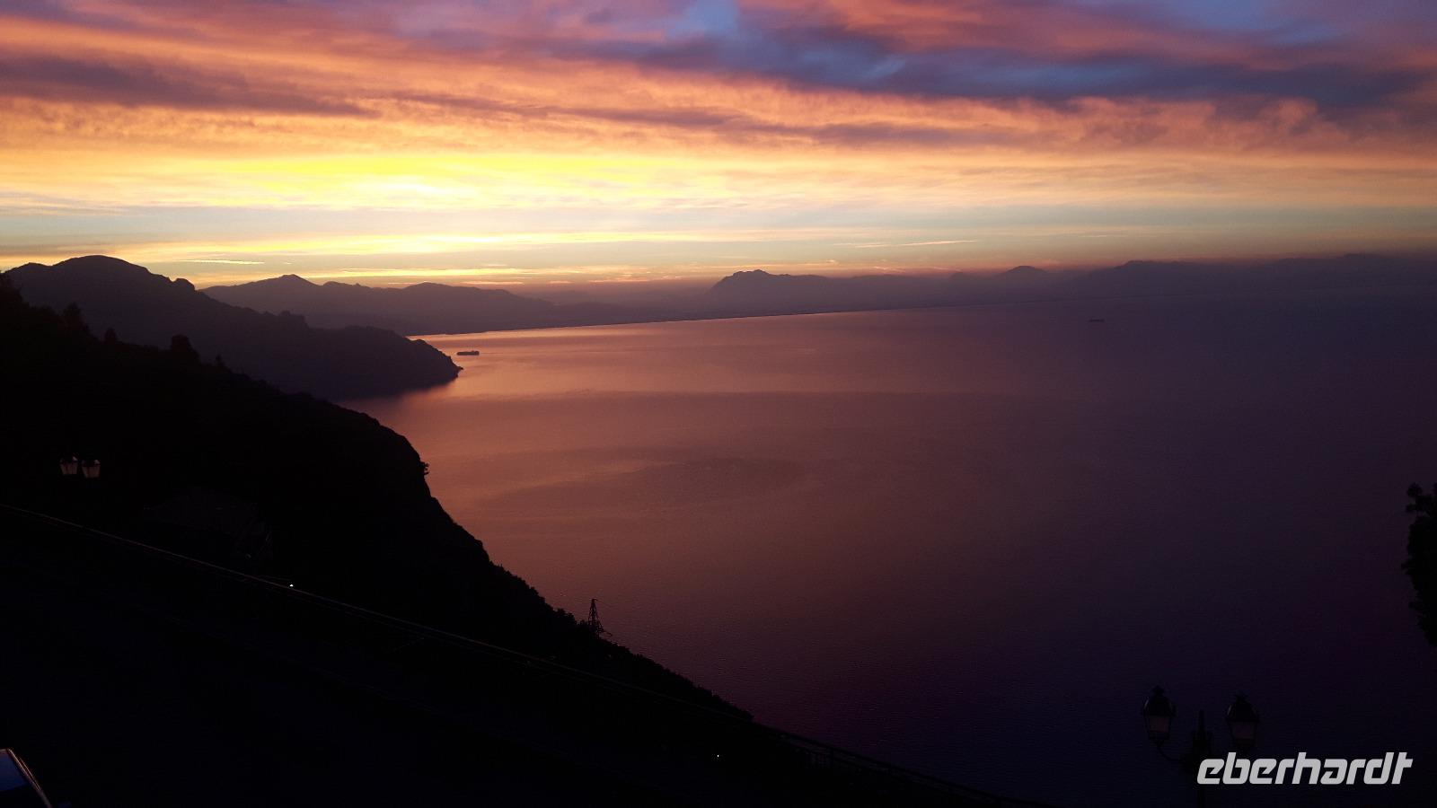 Morgenstimmung über der Amalfiküste