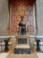 Rom - Petersbasilika (Bronzestatue des Heiligen Petrus)