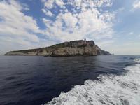 Inselrundfahrt Capri mit dem Schiff (Leuchtturm Punta Carena)