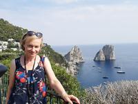 Insel Capri - Capri-Zentrum (Augustusgarten - Blick zu den Faraglioni-Felsen)